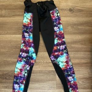 Athleta printed leggings size S